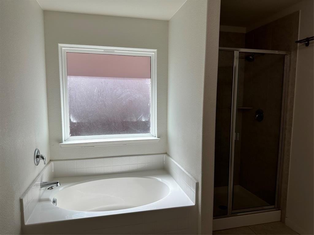 2321 Sable Wood Dr - Photo 3 of 8