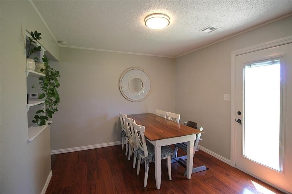 505 College - Photo 4 of 22