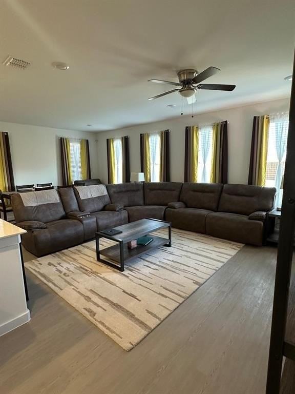 1324 Rockwell Dr - Photo 3 of 18