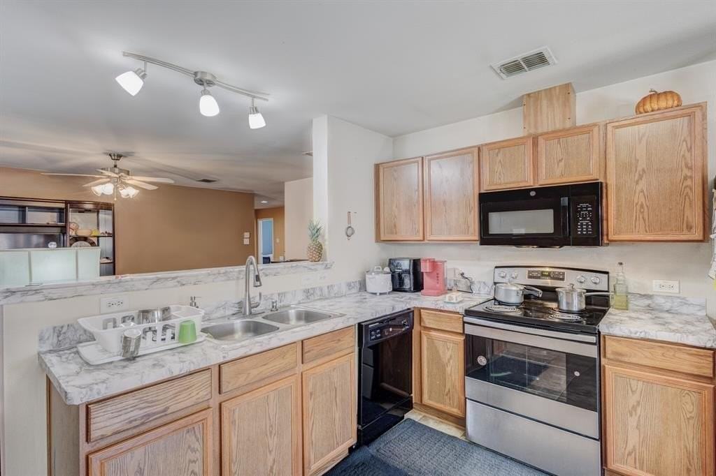 12804 Feathering Dr - Photo 7 of 22