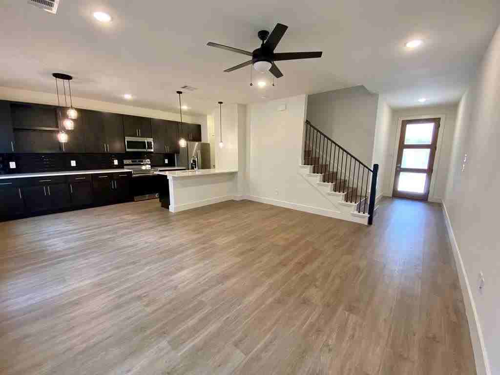 7330 Bree Ct - Photo 3 of 18