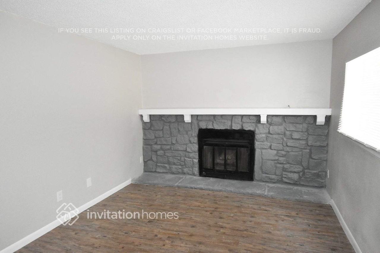 5656 S Malta St - Photo 2 of 14