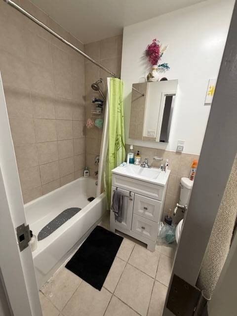 749 Ocean Pkwy - Photo 4 of 8