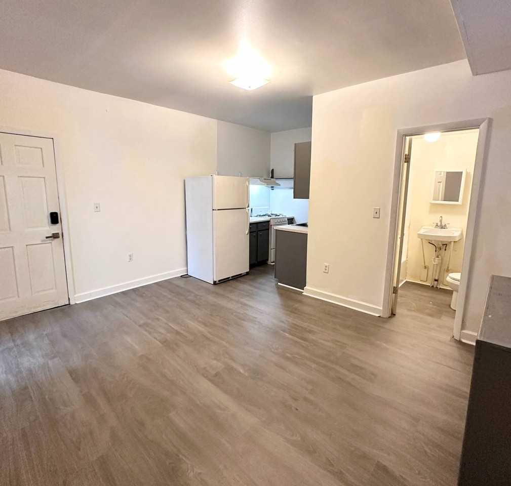 34 Washington St #2 - Photo 2 of 12