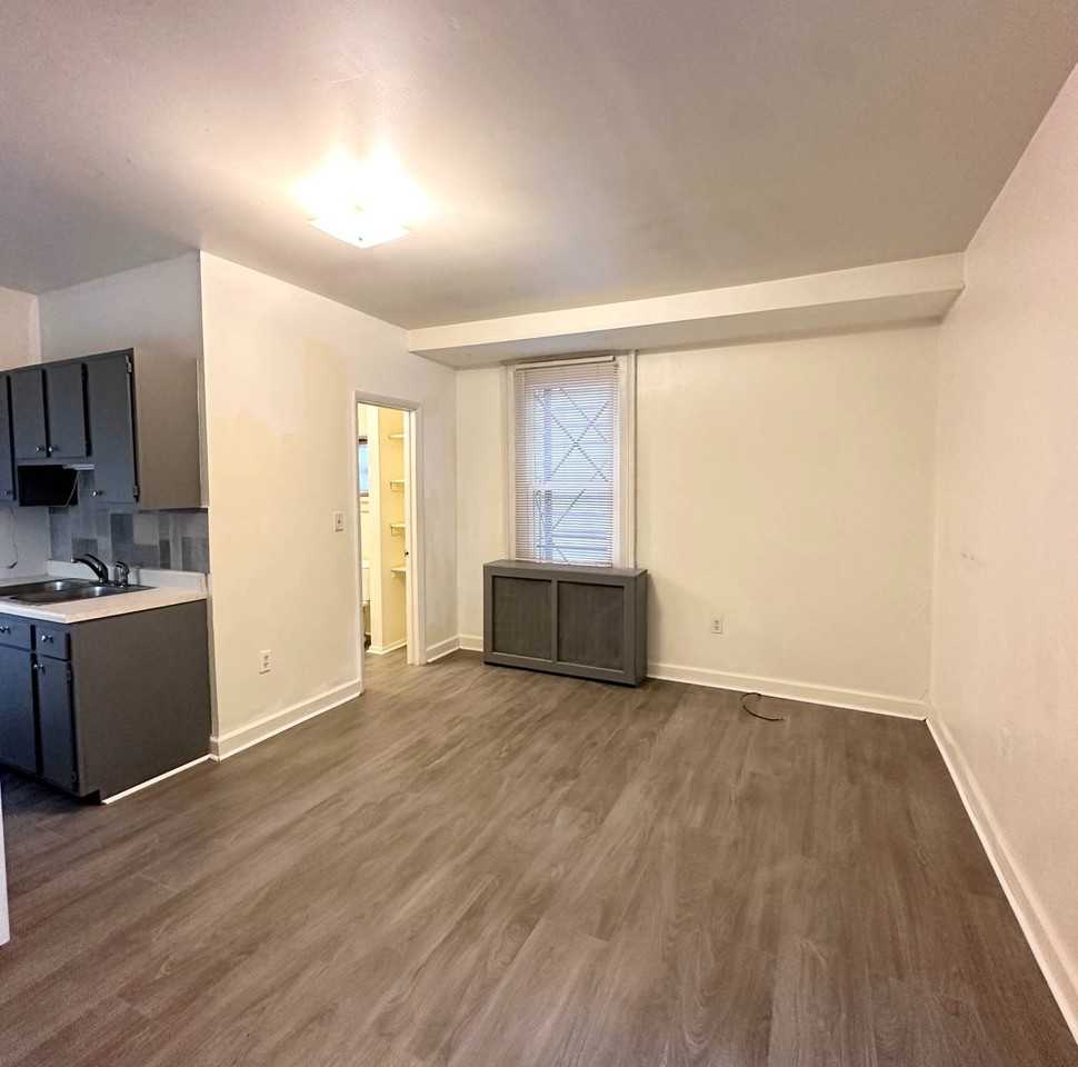 34 Washington St #2 - Photo 4 of 12