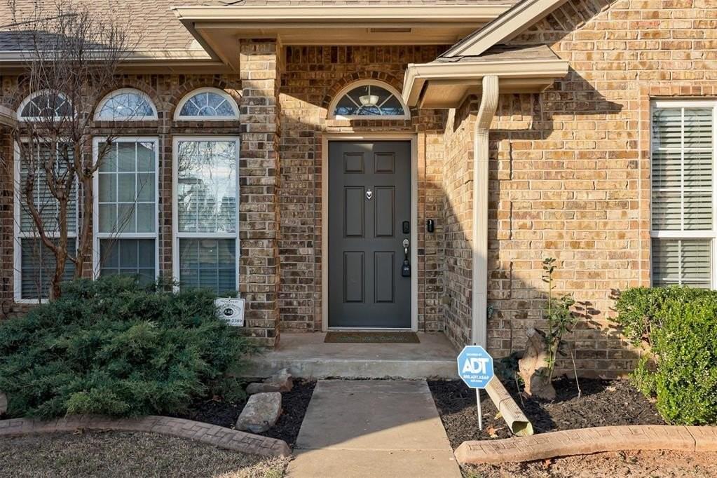 1708 Nw 161st Cir - Photo 5 of 50