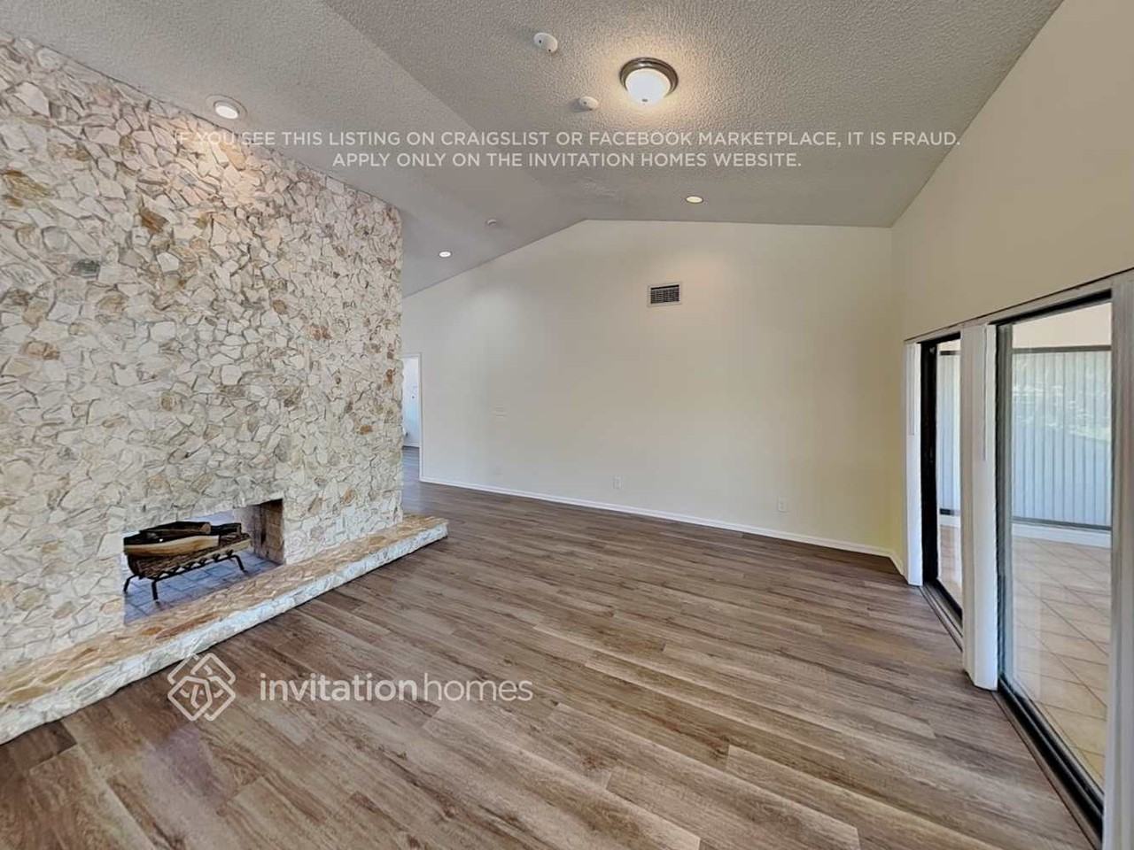 10941 Nw 7th St - Photo 5 of 19