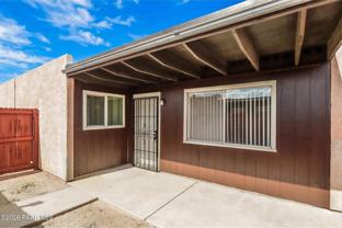 2625 N Alvernon Way - Photo 1 of 1