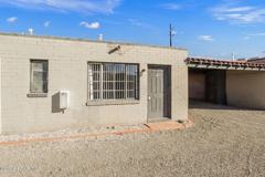 302 W Flores St #3 - Photo 1 of 1