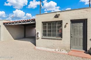 302 W Flores St Unit 2 - Photo 1 of 1