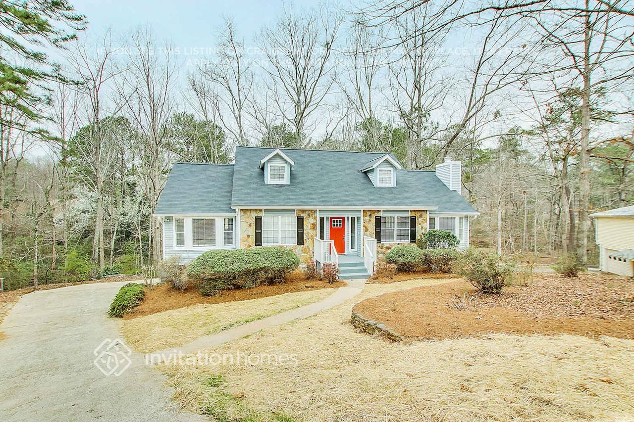 6630 Windwood Ct - Photo 3 of 25