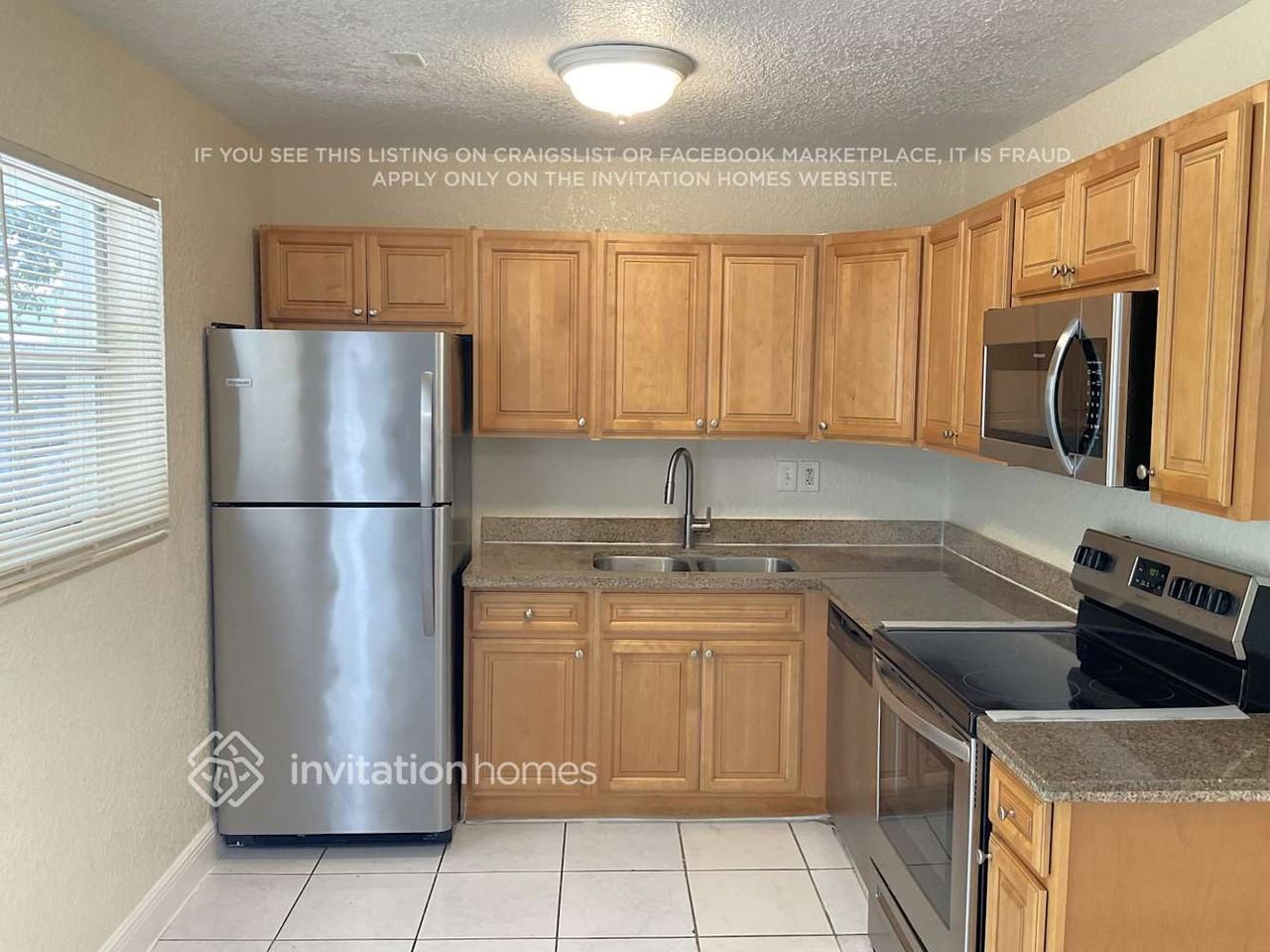 640 Sw 51st Ave - Photo 6 of 16