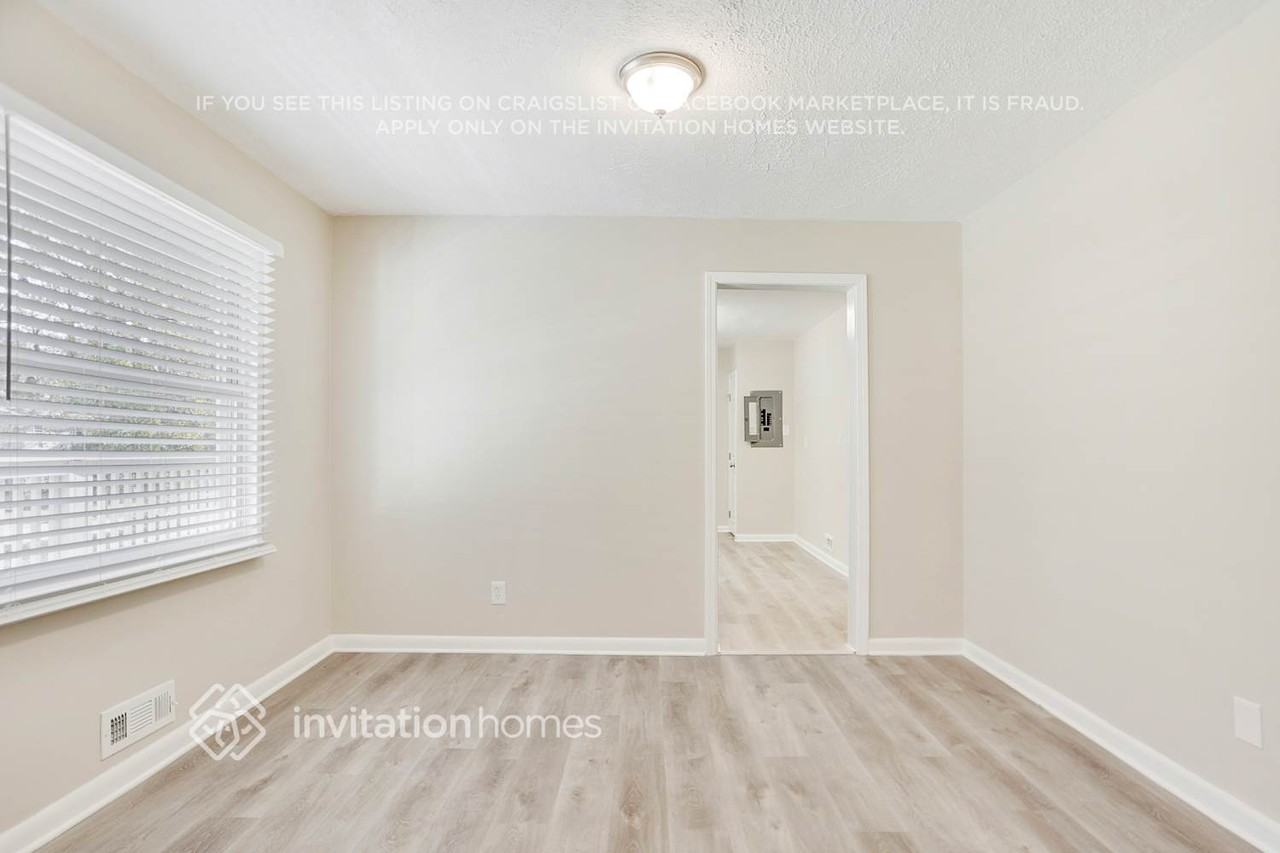 1873 Shamrock Dr - Photo 6 of 21