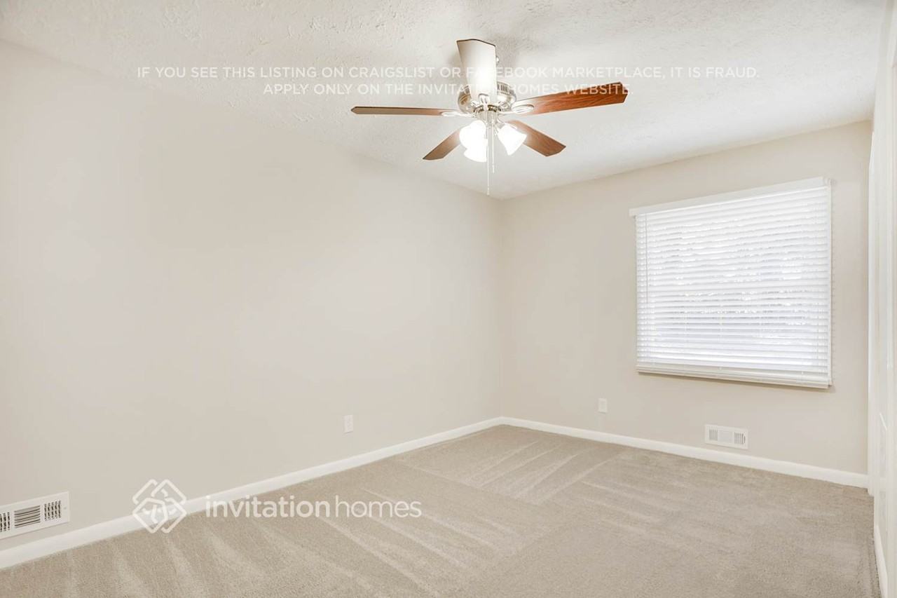 1873 Shamrock Dr - Photo 6 of 15