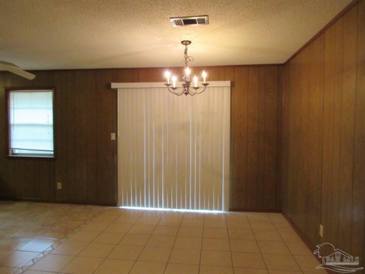 4965 Catalina Cir - Photo 4 of 11