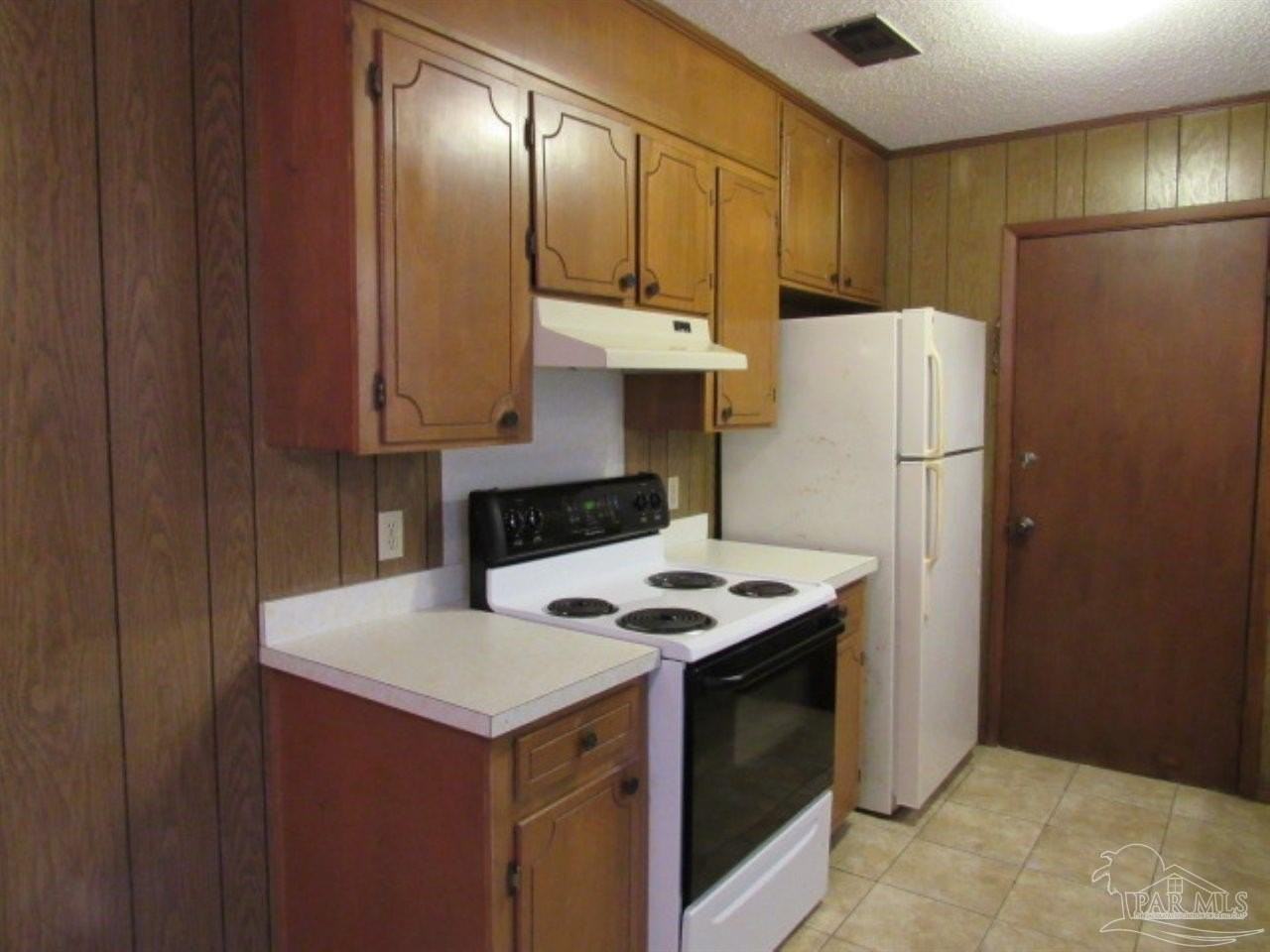 4965 Catalina Cir - Photo 6 of 11