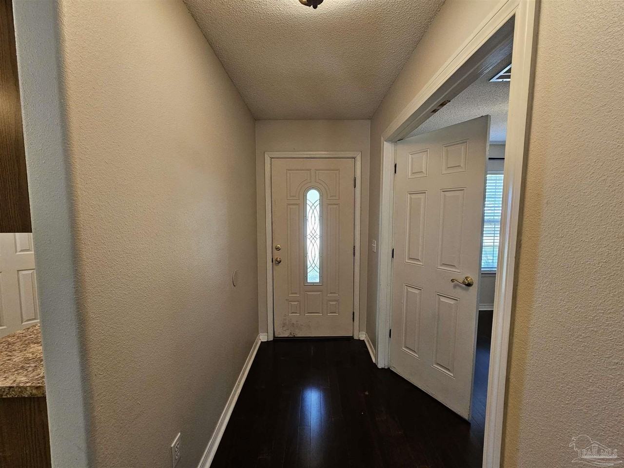 4347 Crosswinds Dr - Photo 4 of 25