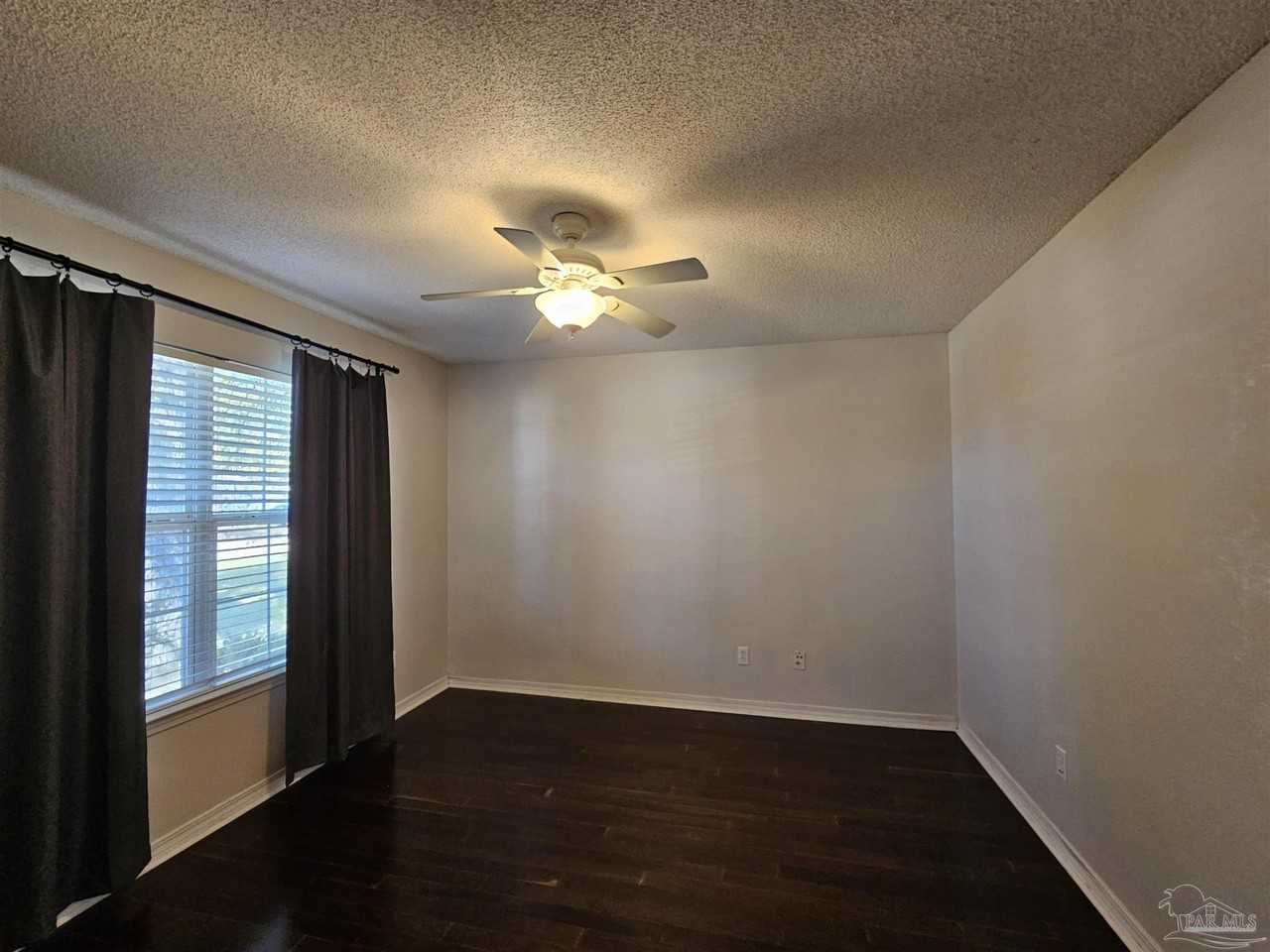 4347 Crosswinds Dr - Photo 5 of 25