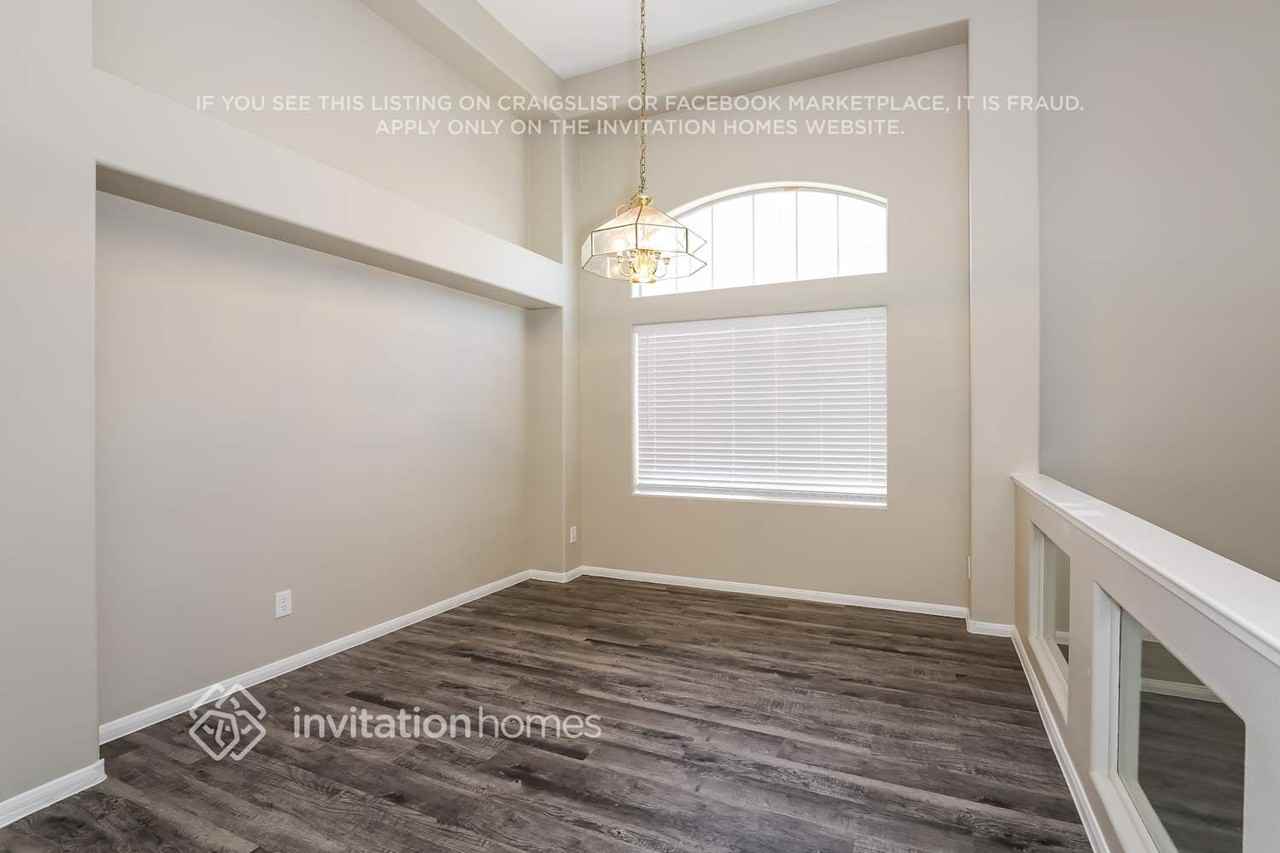 6567 Tulip Garden Dr - Photo 5 of 19