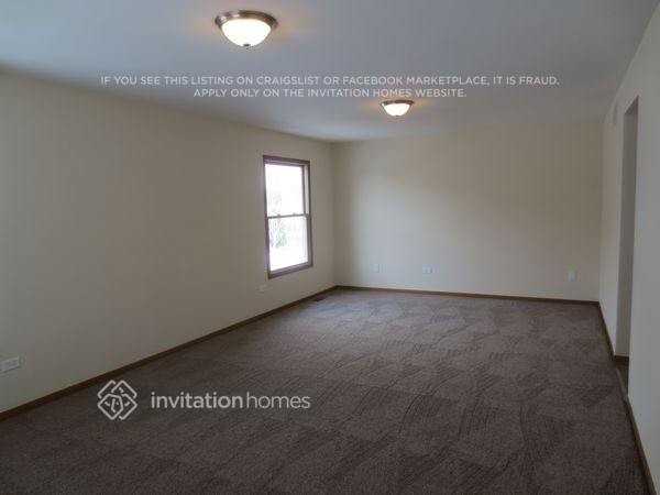 2106 Cumberland Dr - Photo 3 of 7