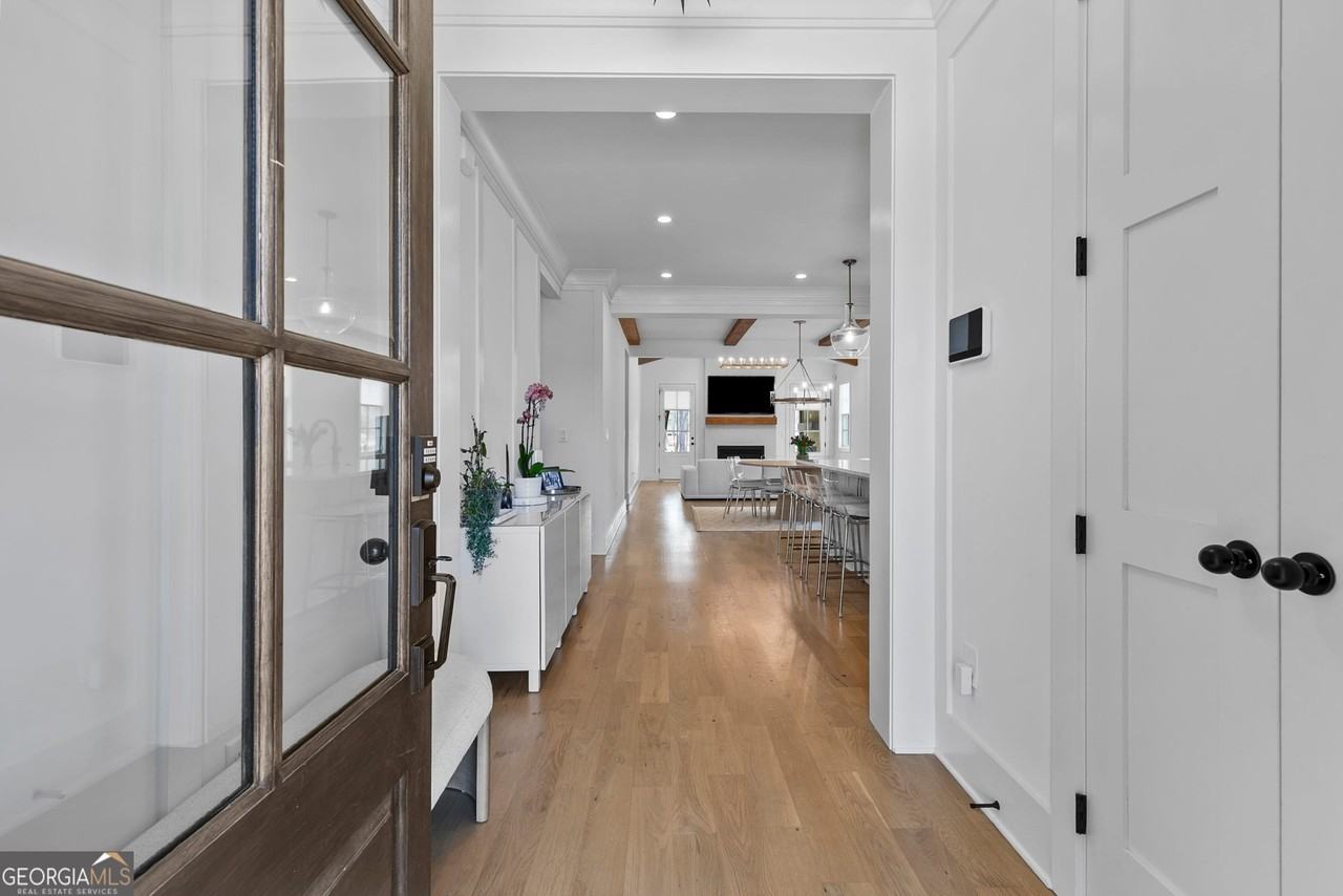 202 Regester Way - Photo 5 of 49