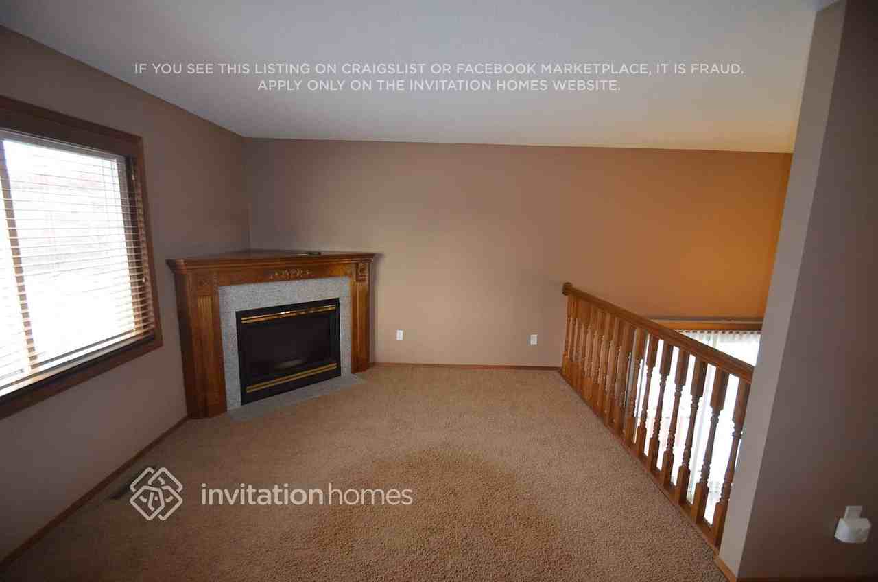 6163 Kalland Dr Ne - Photo 2 of 13