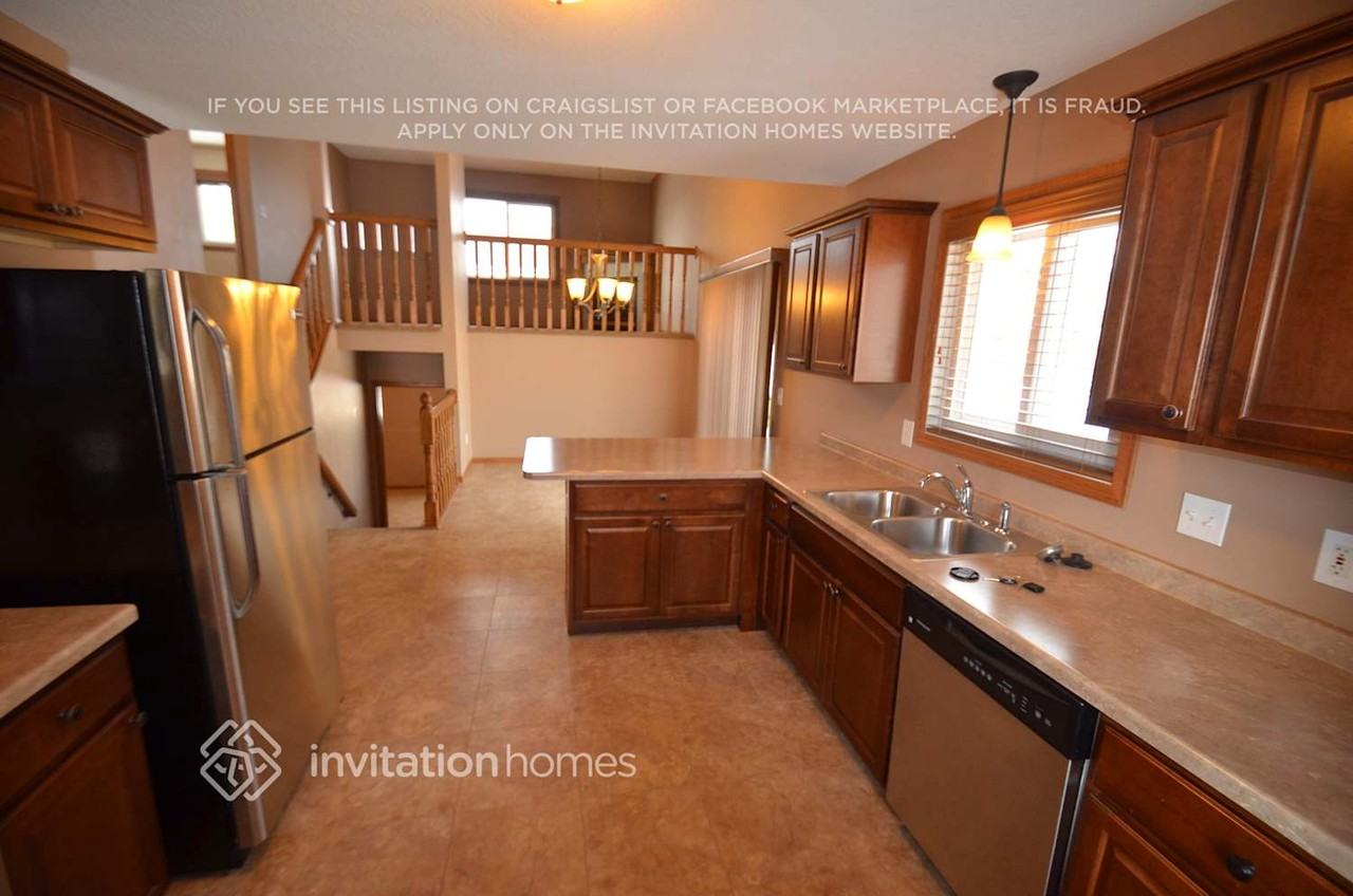 6163 Kalland Dr Ne - Photo 3 of 13