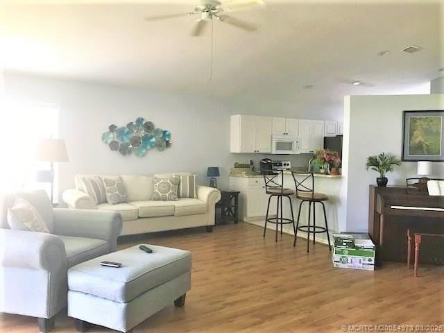 3486 Sw Pindo Palm Ln - Photo 6 of 43