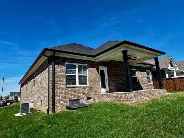 388 Olympia Ct - Photo 4 of 19