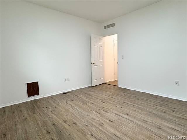 3095 Rolling Green Cir S - Photo 5 of 20