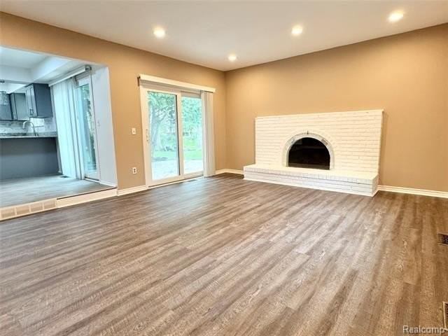 3095 Rolling Green Cir S - Photo 6 of 20