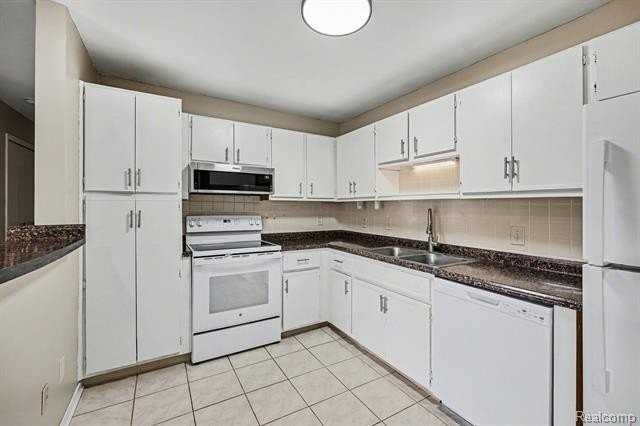 15142 Seagull Unit#17 Drive #17 - Photo 5 of 16