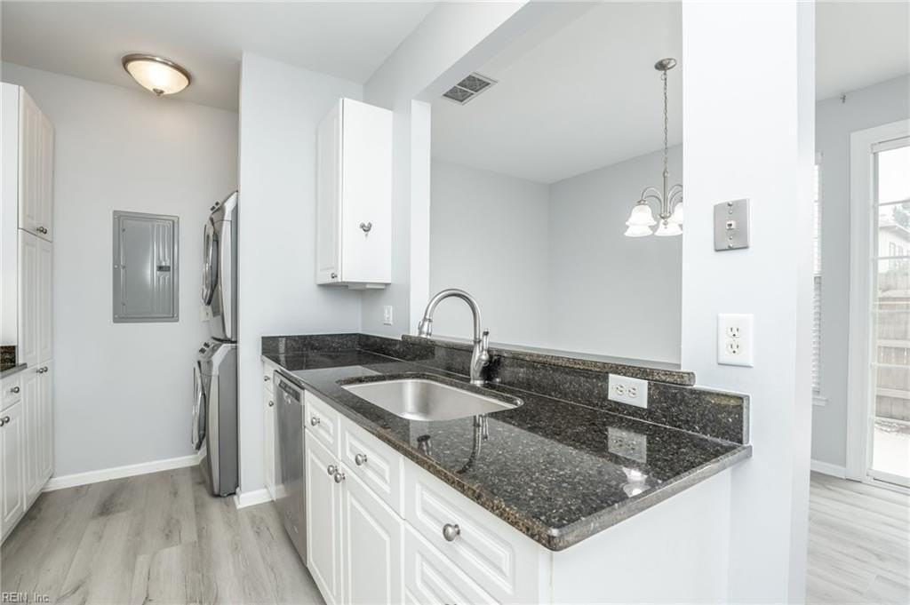 2357 Wessington Dr - Photo 4 of 29