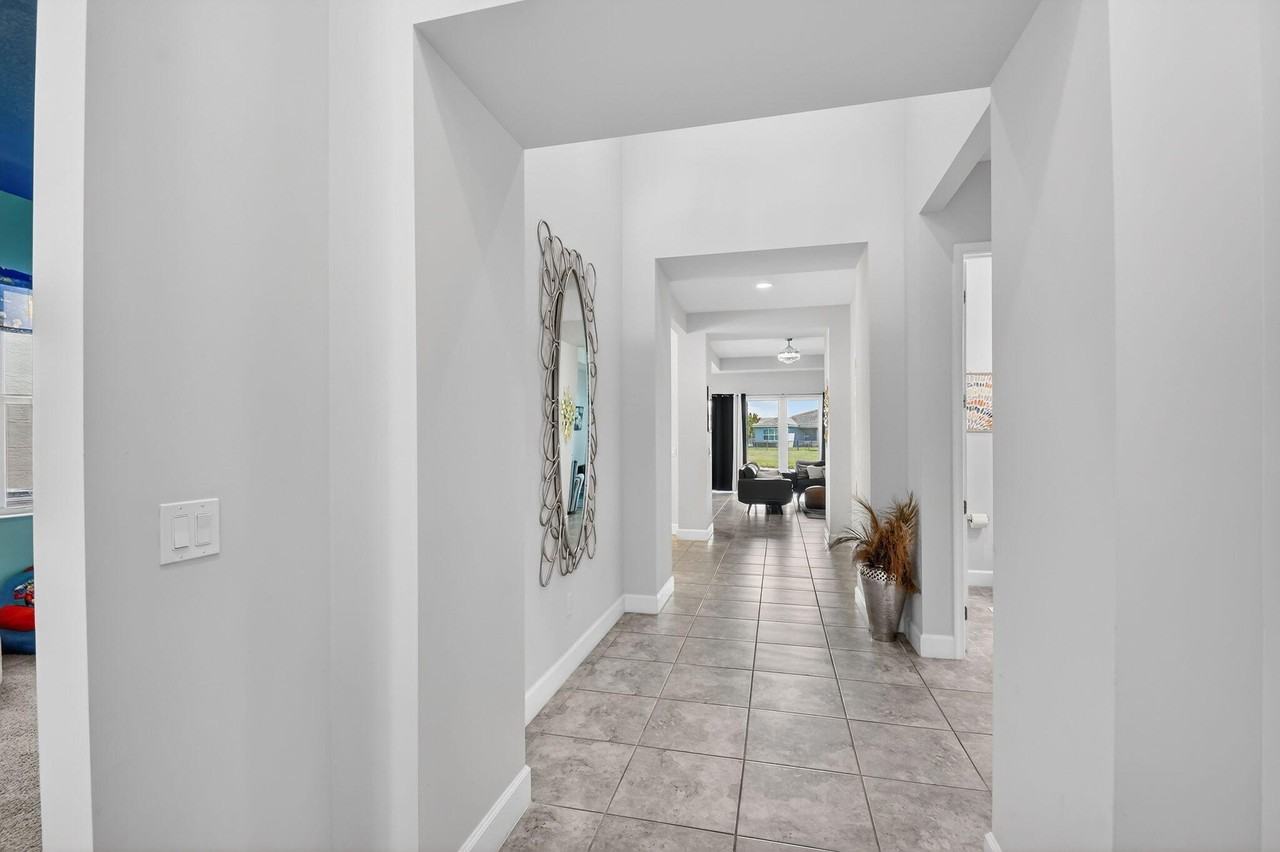 4560 Ambersweet Way - Photo 5 of 50