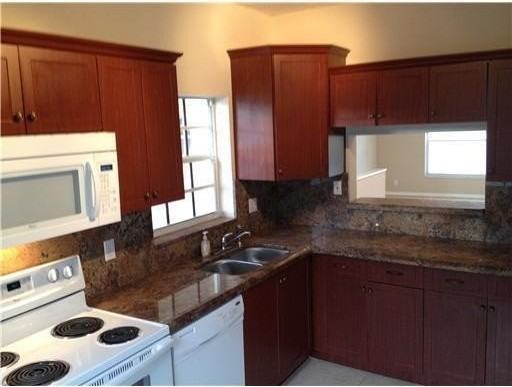 17977 Sw 8th St - Photo 5 of 13