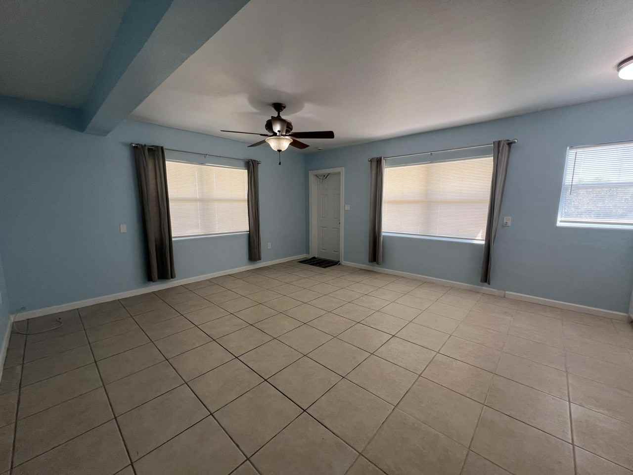 708 Avenue I #A - Photo 2 of 9