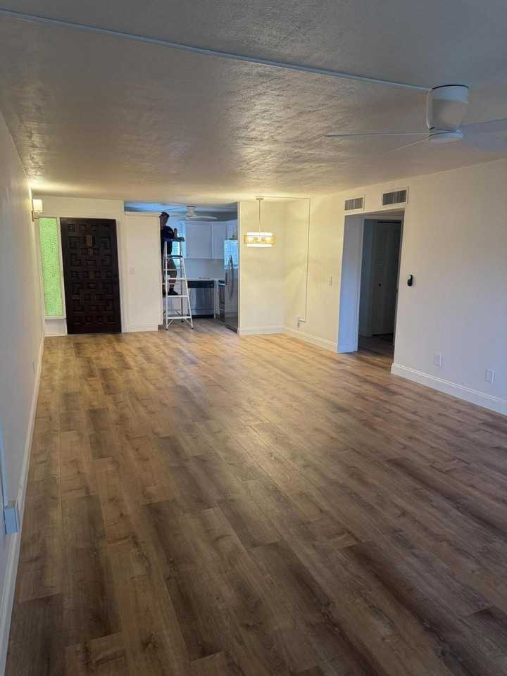 1444 Se Riverside Dr Unit B-7 - Photo 7 of 29