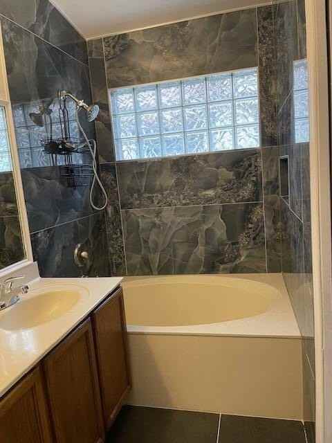 6352 Nw 36th Ave - Photo 6 of 20