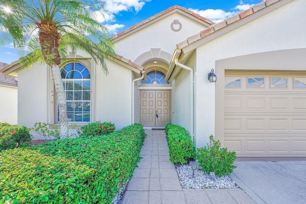 1883 Oak Berry Cir - Photo 4 of 50