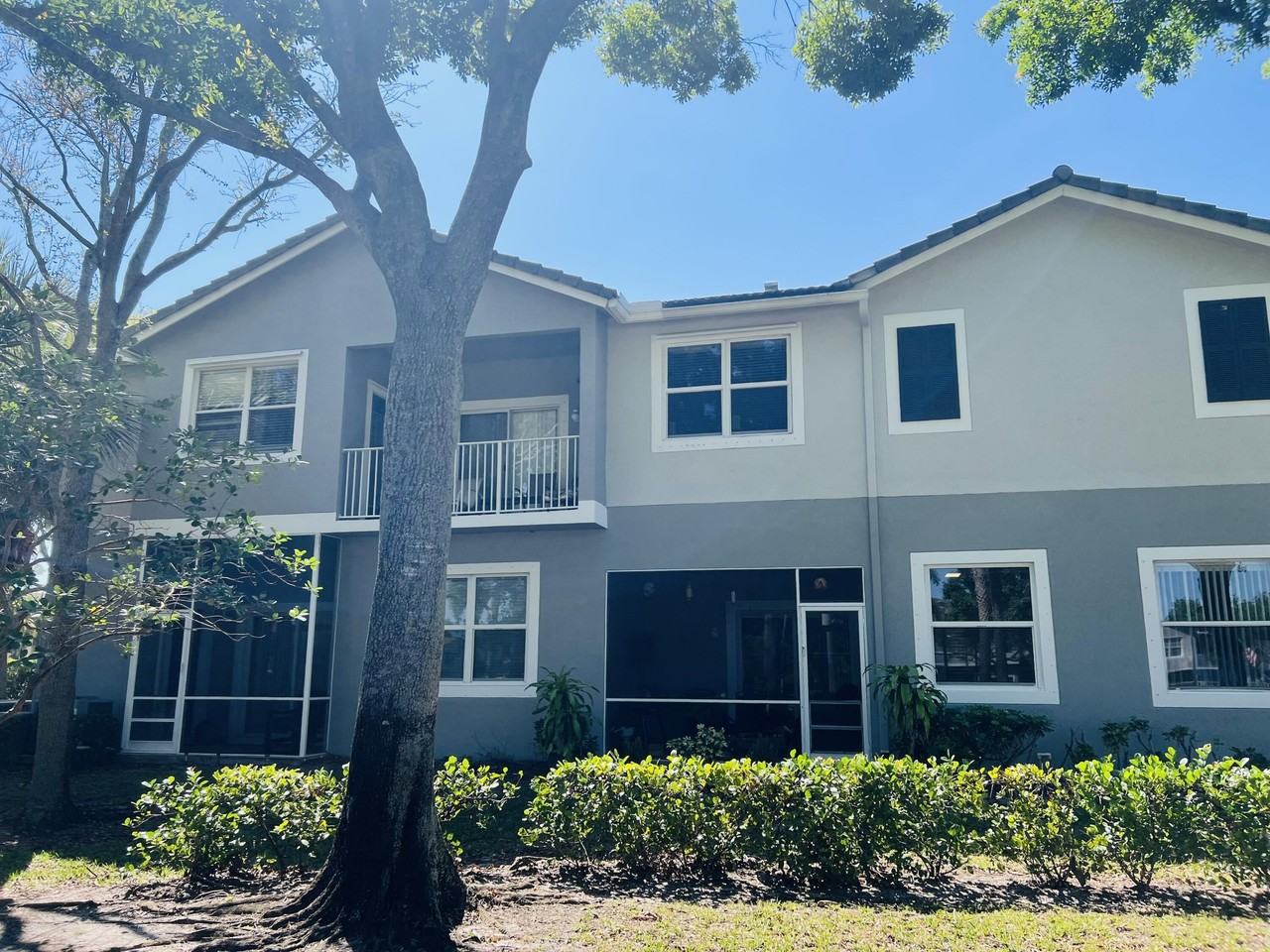 3025 Grandiflora Dr - Photo 3 of 4