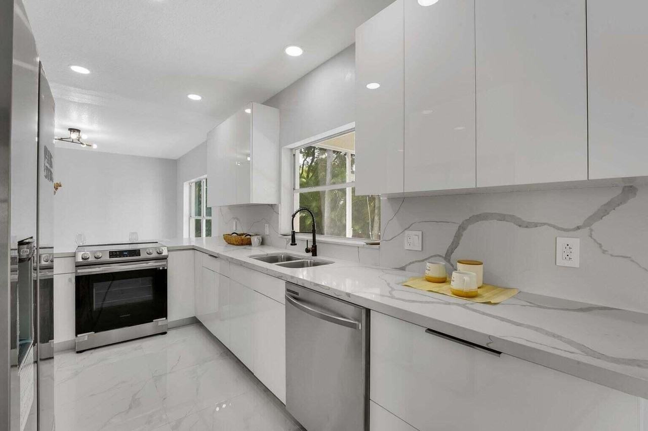 3740 Wilderness Way - Photo 4 of 32