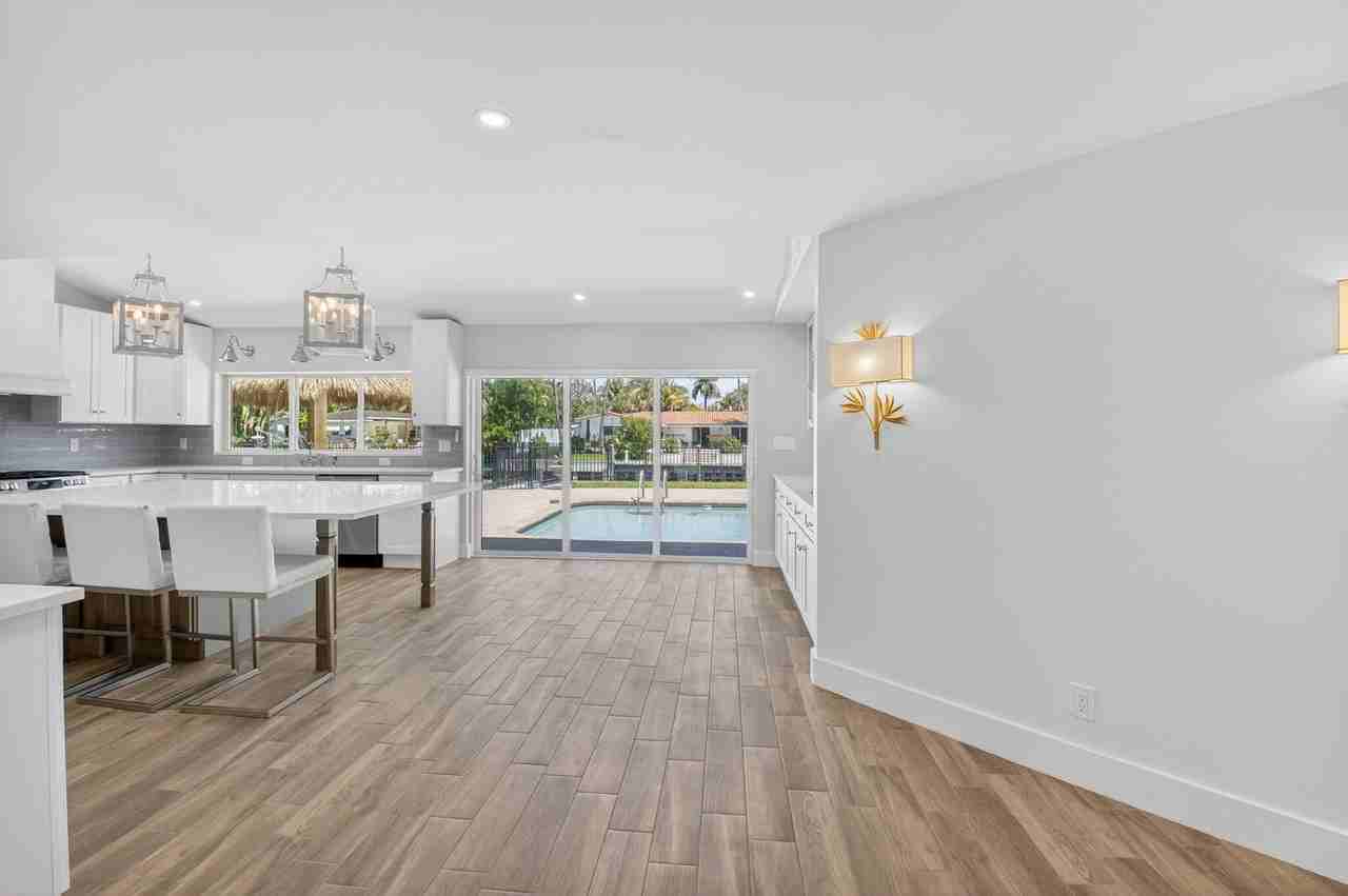1254 Sw 4th Ct - Photo 6 of 50