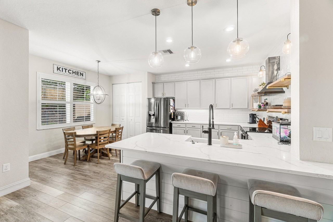 8091 Brigamar Isles Ave - Photo 7 of 42