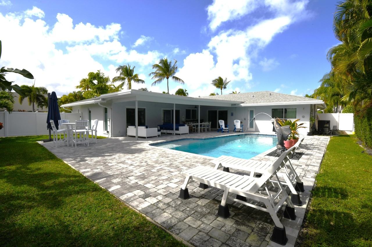 336 Tacoma Ln - Photo 3 of 30