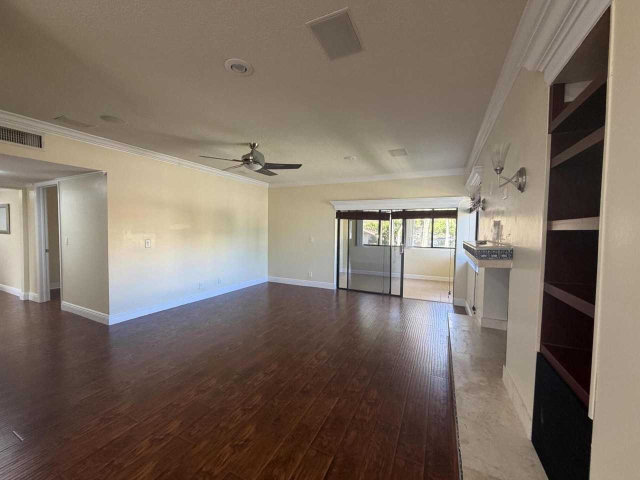 12661 Westhampton Cir - Photo 3 of 25