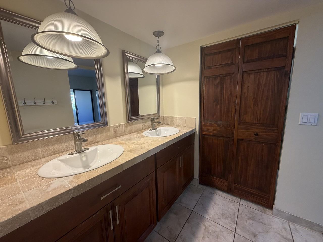 12661 Westhampton Cir - Photo 6 of 25