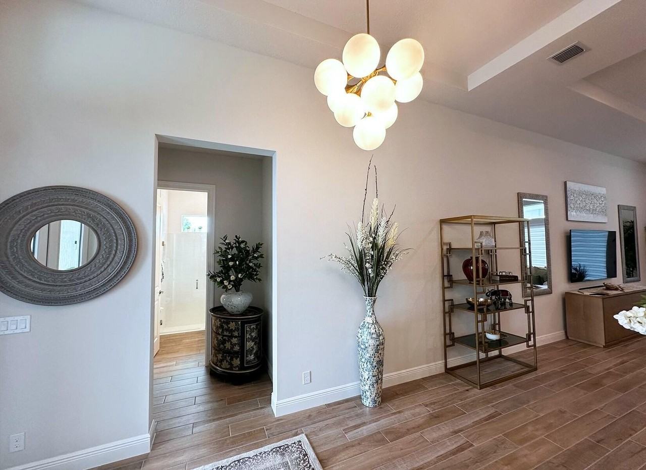 10027 Timber Creek Way - Photo 6 of 34