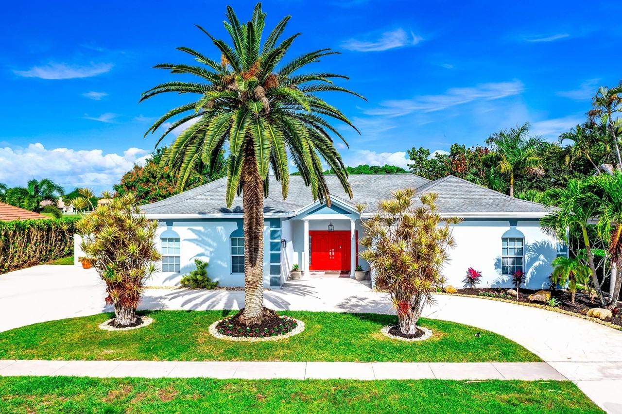 2329 Seaford Dr - Photo 2 of 46