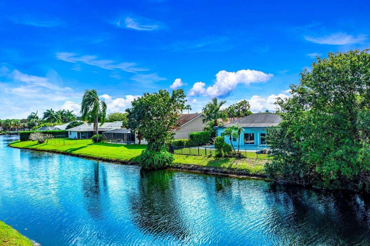 2329 Seaford Dr - Photo 7 of 46