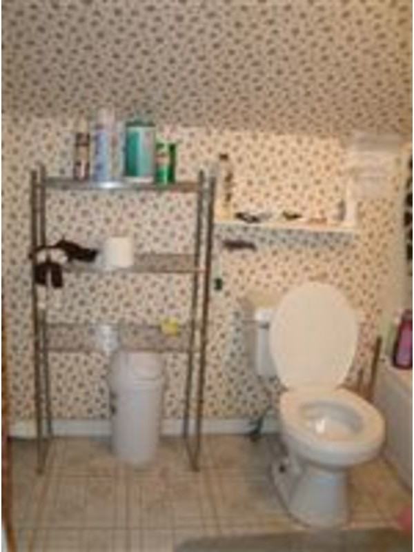 221 N Ashley St - Photo 6 of 11